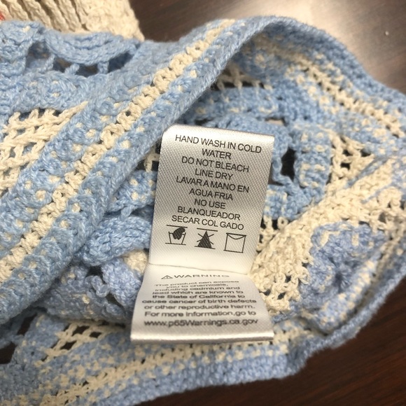 Cute retro crochet top by Julia by Love - Picture 8 of 9